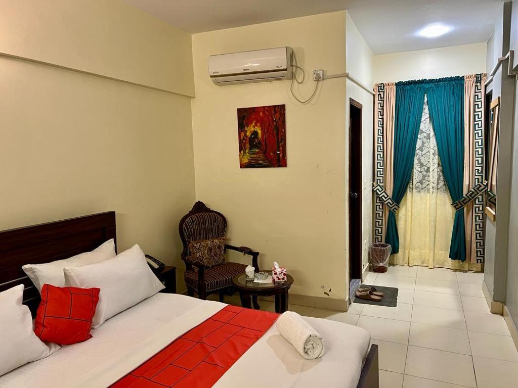Hotel Rooms Dha Карачі Екстер'єр фото