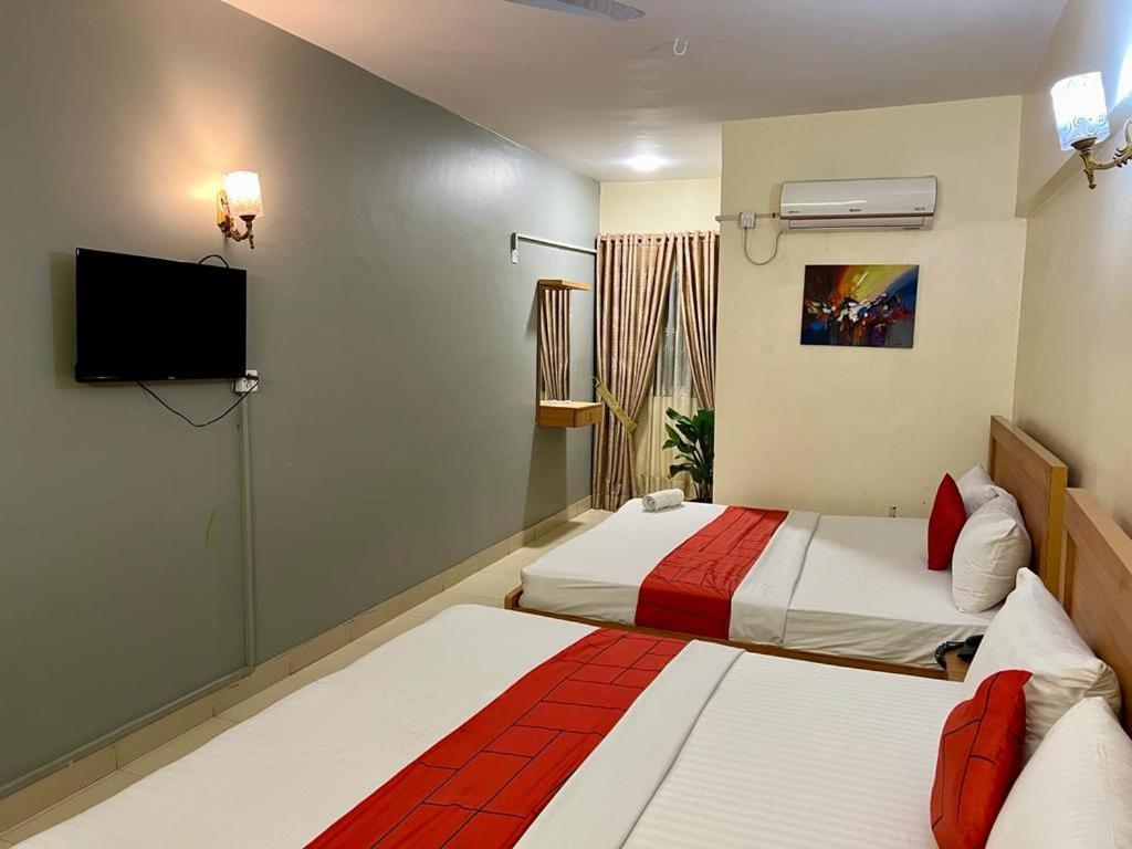 Hotel Rooms Dha Карачі Екстер'єр фото