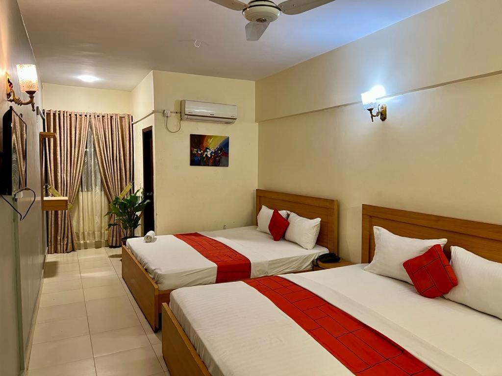 Hotel Rooms Dha Карачі Екстер'єр фото